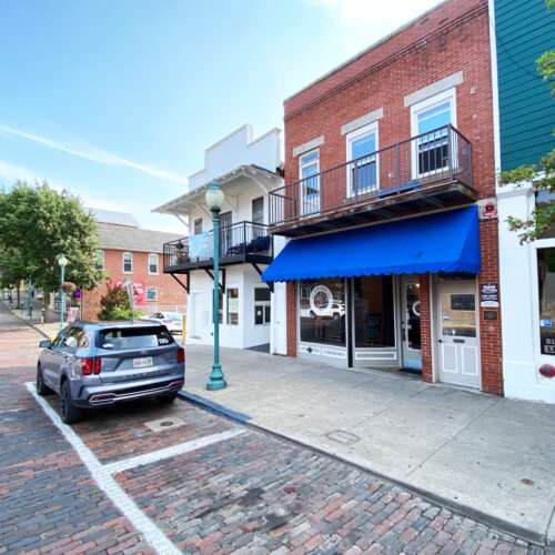 72.5_North_Court_St_Photo_14_Exterior-storefront-Court_Athens_Ohio_45701