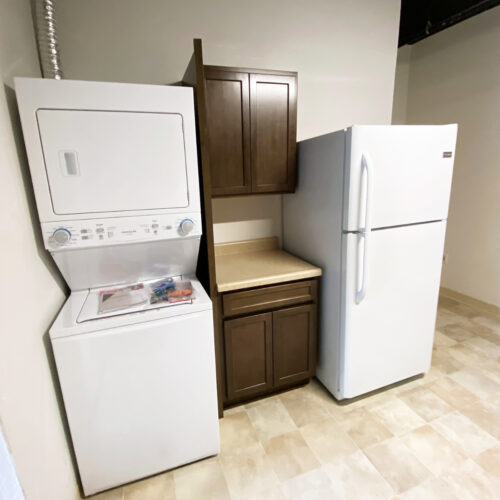 72.5_North_Court_St_Photo_5_Kitchen-laundry_Athens_Ohio_45701