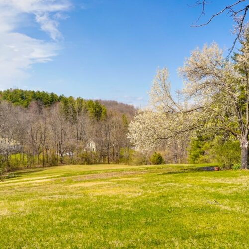 ScenicYard_6655 Brown Rd-Athens-Ohio-45701