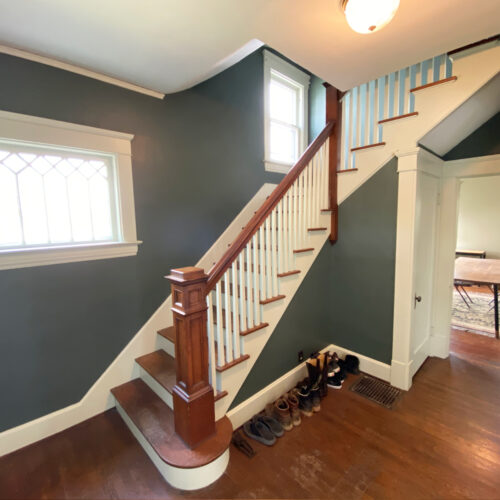 102-N-Lancaster_4_Foyer_Athens_Ohio_45701