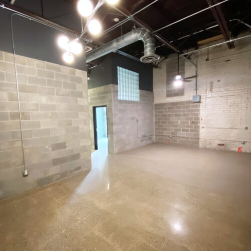 280-E-State-102_photo-05-living-room_Athens_Ohio_45701