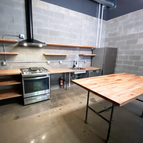 280-E-State-102_photo-06-kitchen_Athens_Ohio_45701