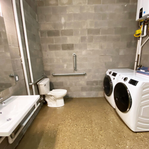 280-E-State-102_photo-10-bathroom_Athens_Ohio_45701