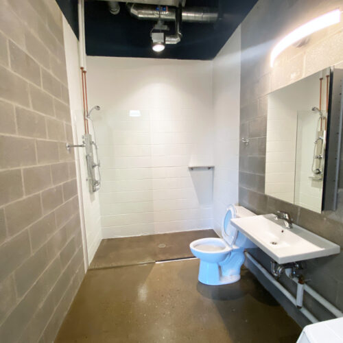 280-E-State-103_photo-08-bathroom_Athens_Ohio_45701