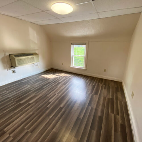 71 W Washington_Athens_Ohio 45701 - Apt-3