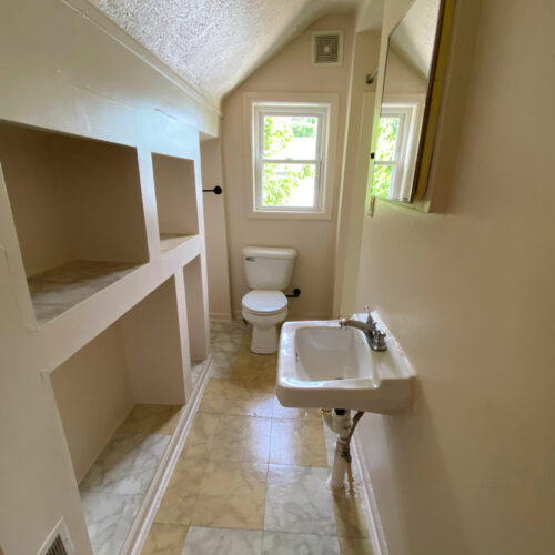 71 W Washington_Athens_Ohio 45701 - Apt-3