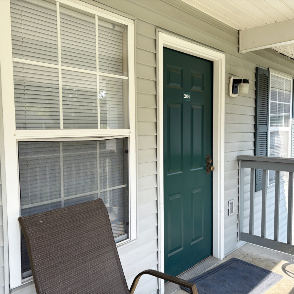 15 S Shafer St #204